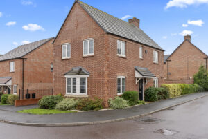 20 Norway Close, Leigh Sinton, Malvern, Worcestershire, WR13 5FE