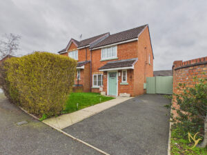 #WelcomeHome to: 2 Beehive Place, Warndon Villages, Worcester, WR4