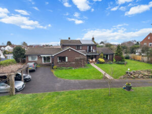 #WelcomeHome to: The Firs, Sailors Bank, Lower Broadheath, Worcester, WR2